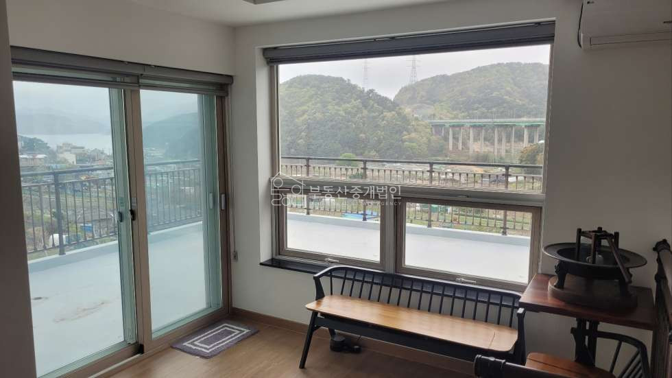 경남 창원성산구 귀산동 귀산 바다가 보이는 단독주택/ 노래방,운동시설,찜질방까지 갖춘 매물 매매 매물번호 10379 사진 4