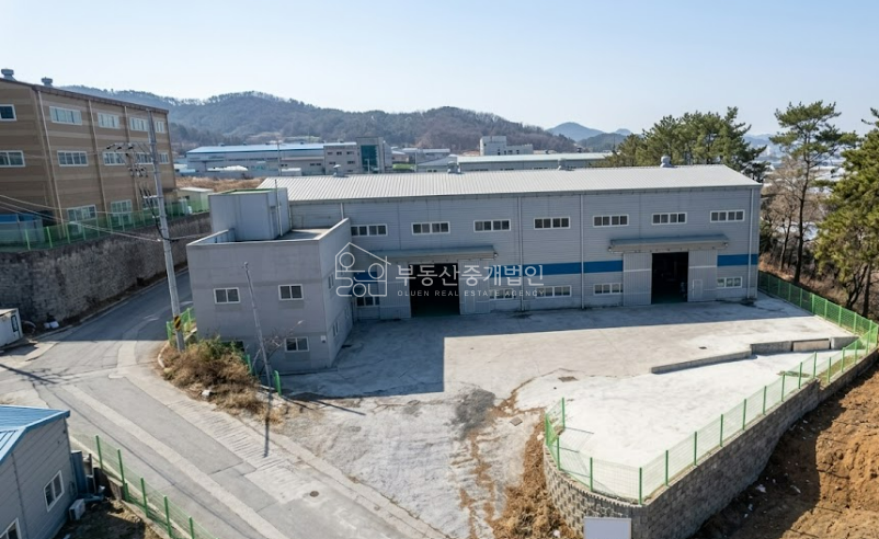경남 김해시 한림면 안하리 김해 한림 야드넓은 공장매매/ 전력 200kw/ 상하차도크있음 매매 매물번호 10479 사진 1